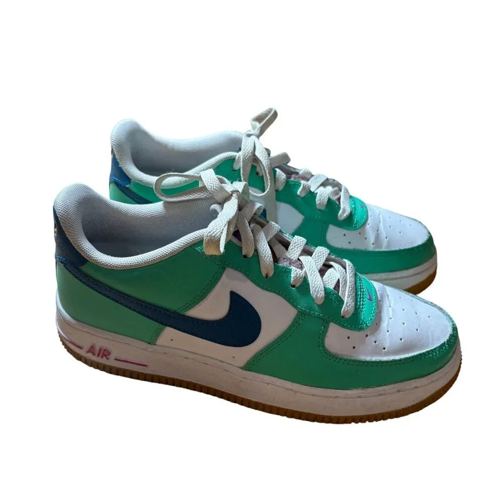Nike Air Force 1 LV8 AP Kids Size 5.5Y in Spring Green/White/Green Abyss